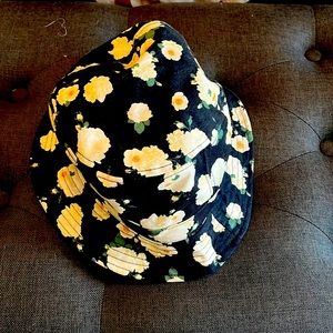 Floral bucket hat